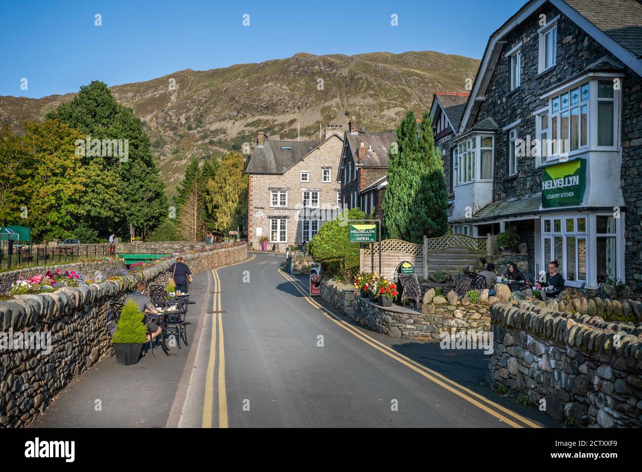 The Glenridding Hotel and shops in Glenridding, Cumbria, UK, le 17 septembre 2020 Banque D'Images