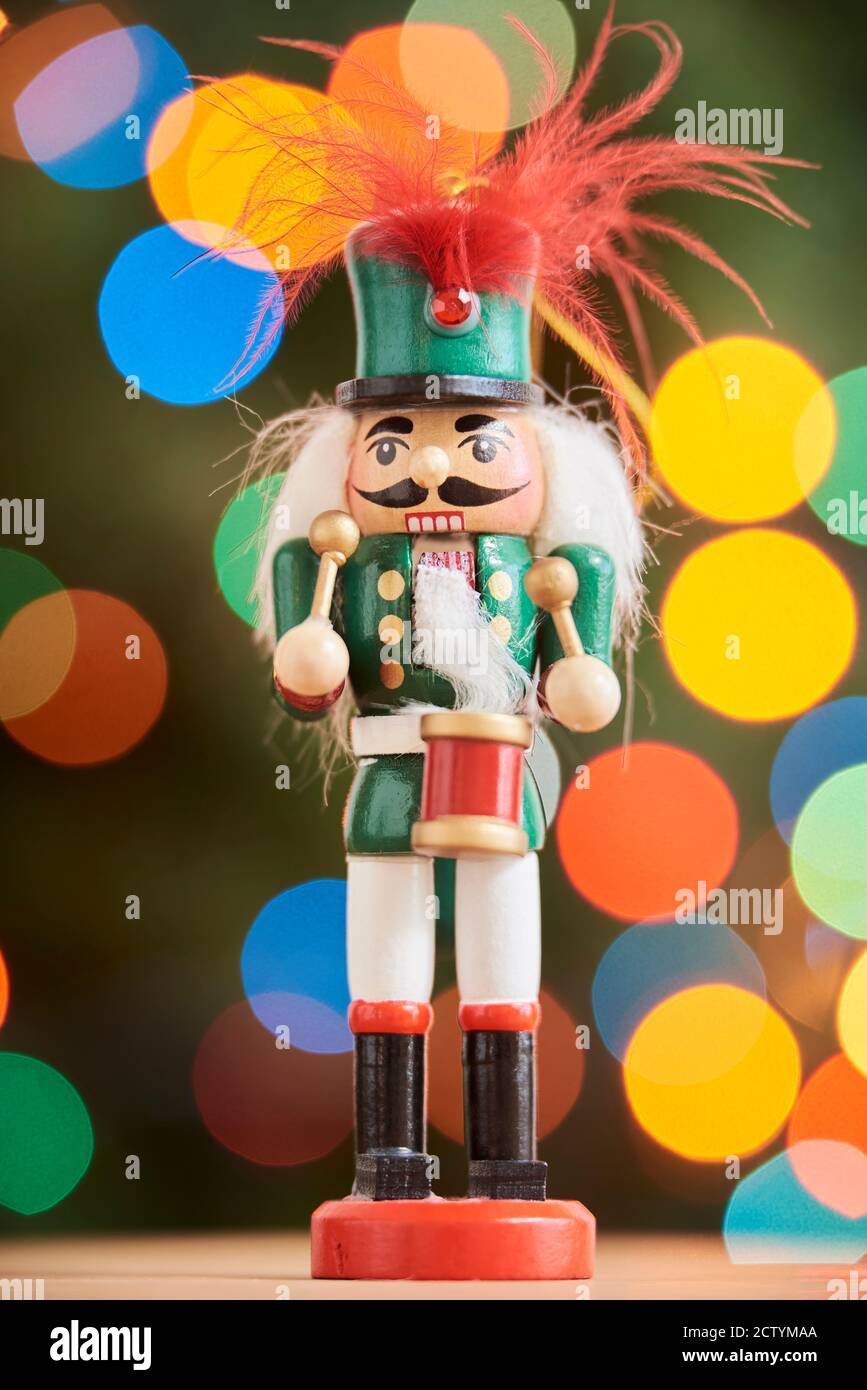 Soldat Casse-Noisette En Bois 30cm - Décoration De Noël Traditionnelle Rouge