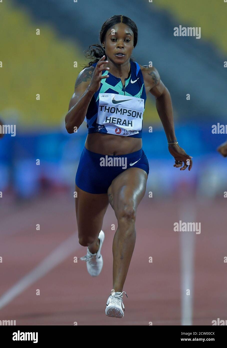 Doha, Qatar. 25 septembre 2020. Elaine Thompson-Herah, de la Jamaïque, participe à la finale du 100m féminin à la réunion d'athlétisme de la Diamond League 2020 à Doha, au Qatar, le 25 septembre 2020. Credit: Nikku/Xinhua/Alay Live News Banque D'Images