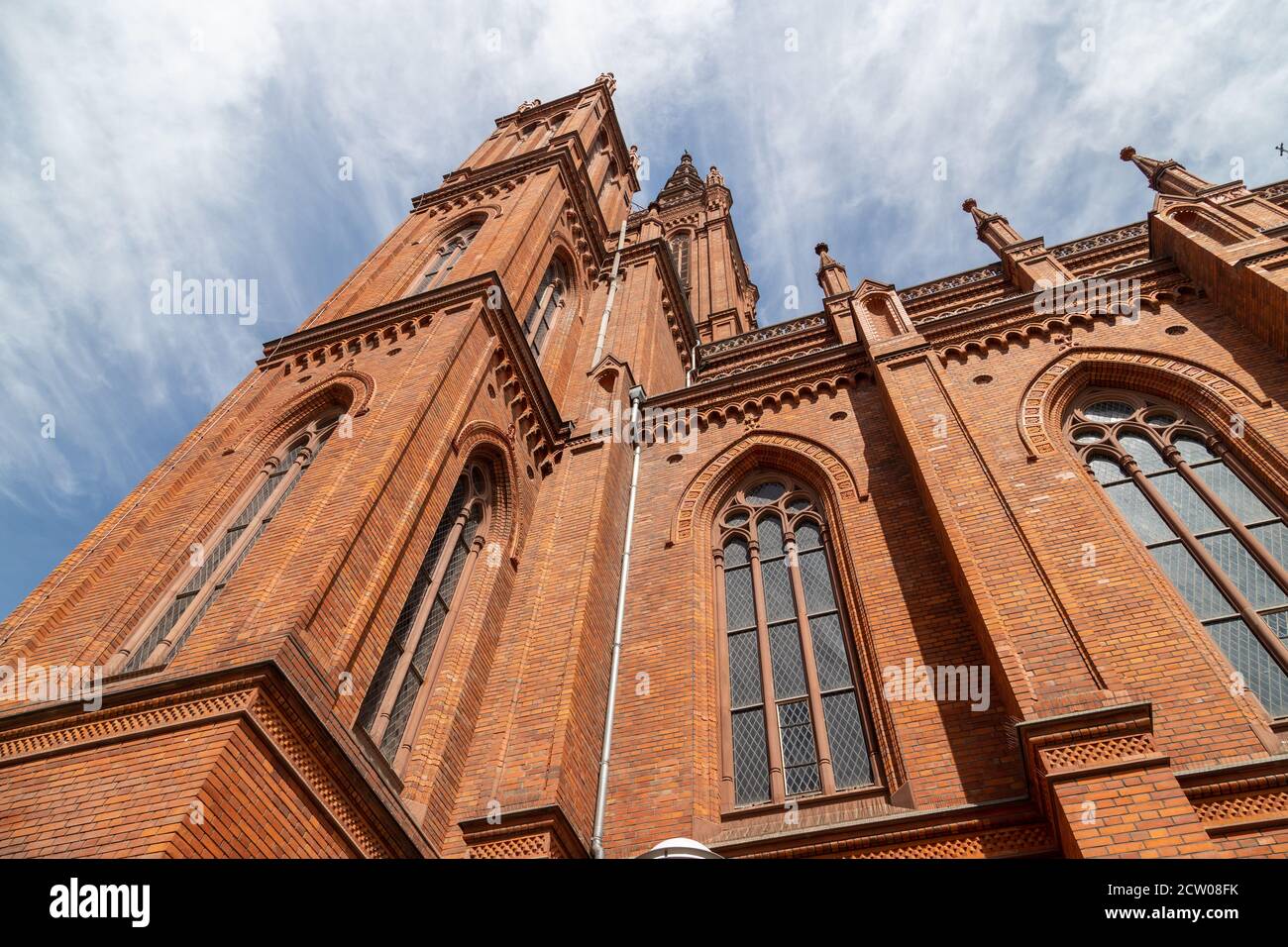 Vue à angle bas sur la Marktkirche à Wiesbaden, Allemagne Banque D'Images