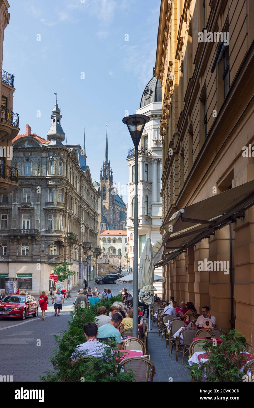 Brno (Brünn): Restaurant, Cathédrale Saint-Pierre et Paul dans la vieille ville, Jihomoravsky, Südmähren, Moravie du Sud, Tchèque Banque D'Images