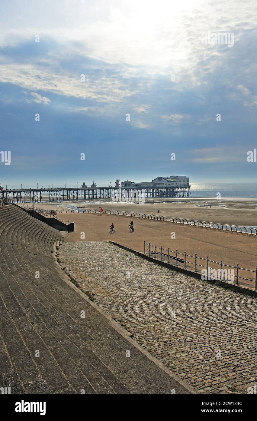 Lumière spectaculaire en fin d'après-midi à la fin de l'été, Blackpool, Royaume-Uni Banque D'Images