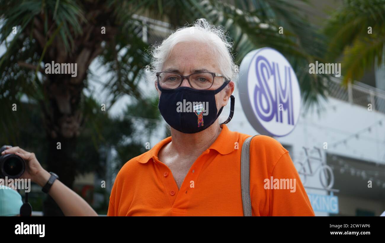 Pasay, Philippines. 26 septembre 2020. Ambassadeur des pays-Bas, son Excellence, Saskia de Lang, participant à l'événement #BikegentilMOA. (Photo de Sherbien Dacalanio/Pacific Press) crédit: Pacific Press Media production Corp./Alay Live News Banque D'Images