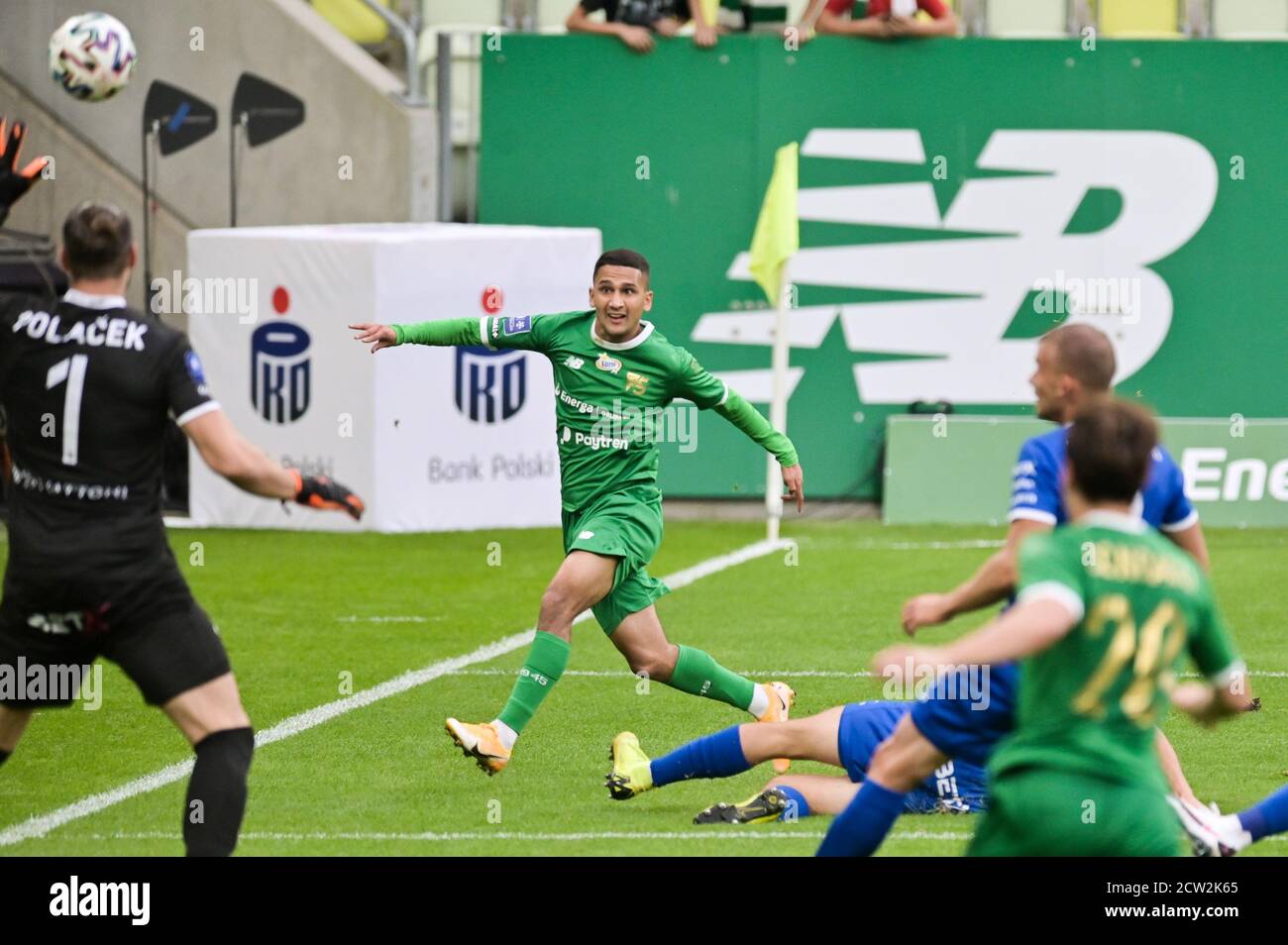 Gdansk, Pologne. 26 septembre 2020. Omran Haydary de Lechia vu en action pendant le match polonais Ekstraklasa entre Lechia Gdansk et TS Podbeskidzie Bielsko Biala.(score final; Lechia Gdansk 4:0 TS Podbeskidzie Bielsko Biala) crédit: SOPA Images Limited/Alay Live News Banque D'Images