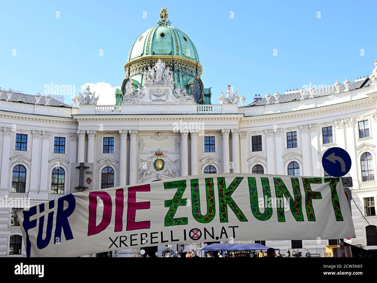 Vienne, Autriche. 27 septembre 2020. Extinction manifestation de la rébellion à Michaelerplatz à Vienne. Lors d'un événement qui n'a pas été enregistré selon la police, les activistes ont occupé la place avec des tentes et des bannières, entre autres. Banque D'Images