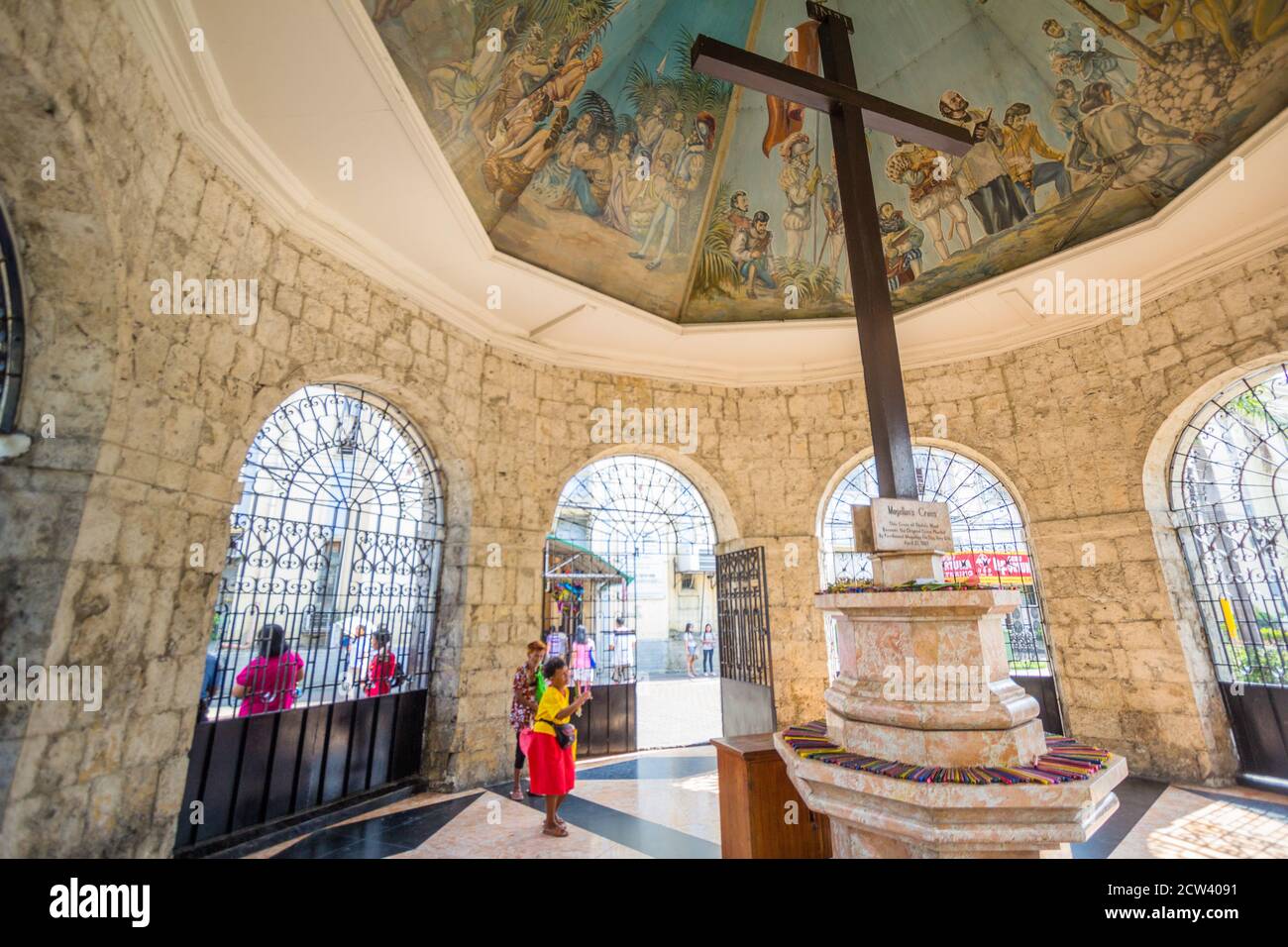 Le kiosque Icon Magellan's Cross à Cebu City indique où L'explorateur Ferdinand Magellan a d'abord planté la croix dans le xvie siècle Banque D'Images