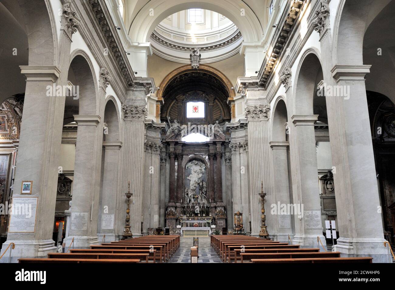 Italie, Rome, église de San Giovanni Battista dei Fiorentini intérieur Banque D'Images