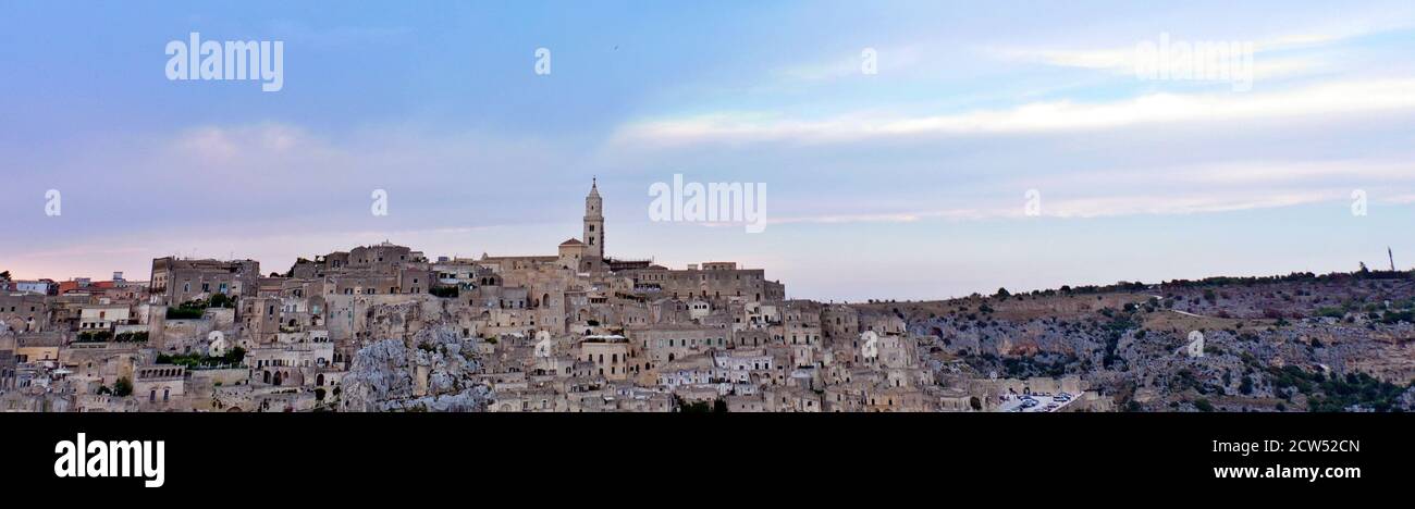 Paysage urbain image aérienne de la ville médiévale de Matera sassi. Matera, Basilicate / Italie. Banque D'Images