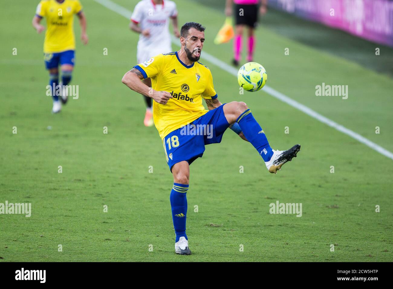 Alvaro Negredo de Cadix pendant le championnat d'Espagne la Ligue football match entre Cadix Club Futbol et Sevilla Club de Futbol le 27 septembre 2020 au stade Ramon de Carranza à Cadix, Espagne - photo Joaquin Corchero / Espagne DPPI / DPPI crédit: LM/DPPI/Joaquin Corchero/Alay Live News Banque D'Images