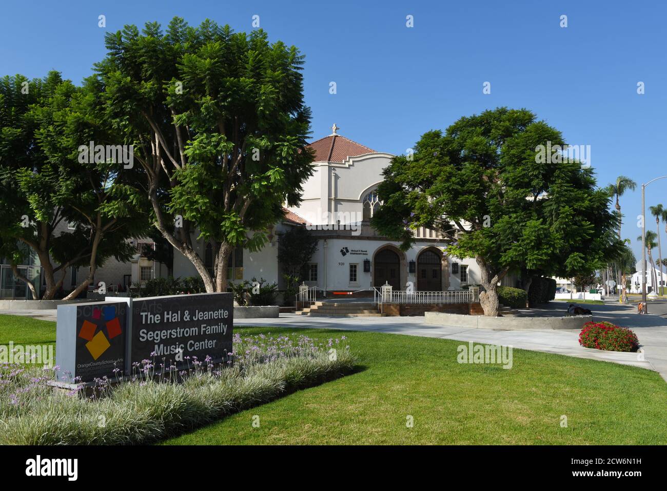 SANTA ANA, CALIFORNIE - 23 SEPTEMBRE 2020 : Segerstrom Music Hall à l'Orange County School of the Arts Banque D'Images