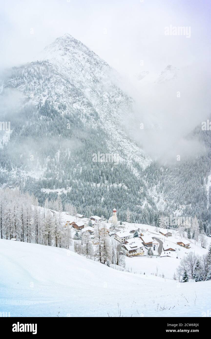 Gramais - le plus petit village d'Autriche en paysage d'hiver, Lechtal, Reutte Banque D'Images