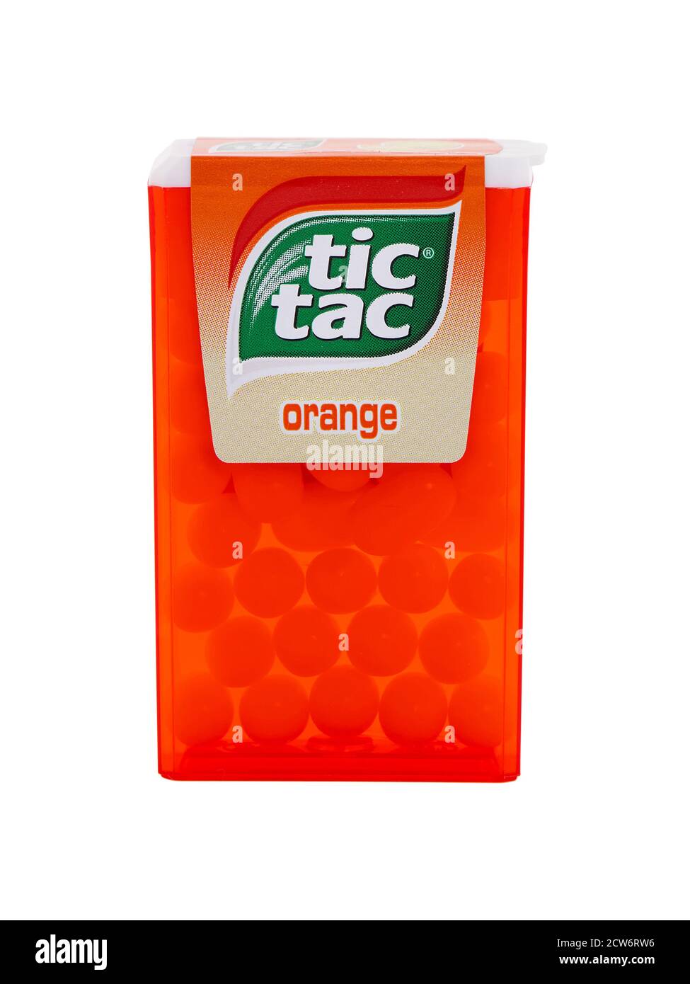 BUCAREST, ROUMANIE - 1ER AVRIL 2017. TIC TAC Orange, utilisé pour rafraîchir la bouche et le souffle de refroidissement. TIC TAC est produit par Ferrero Banque D'Images