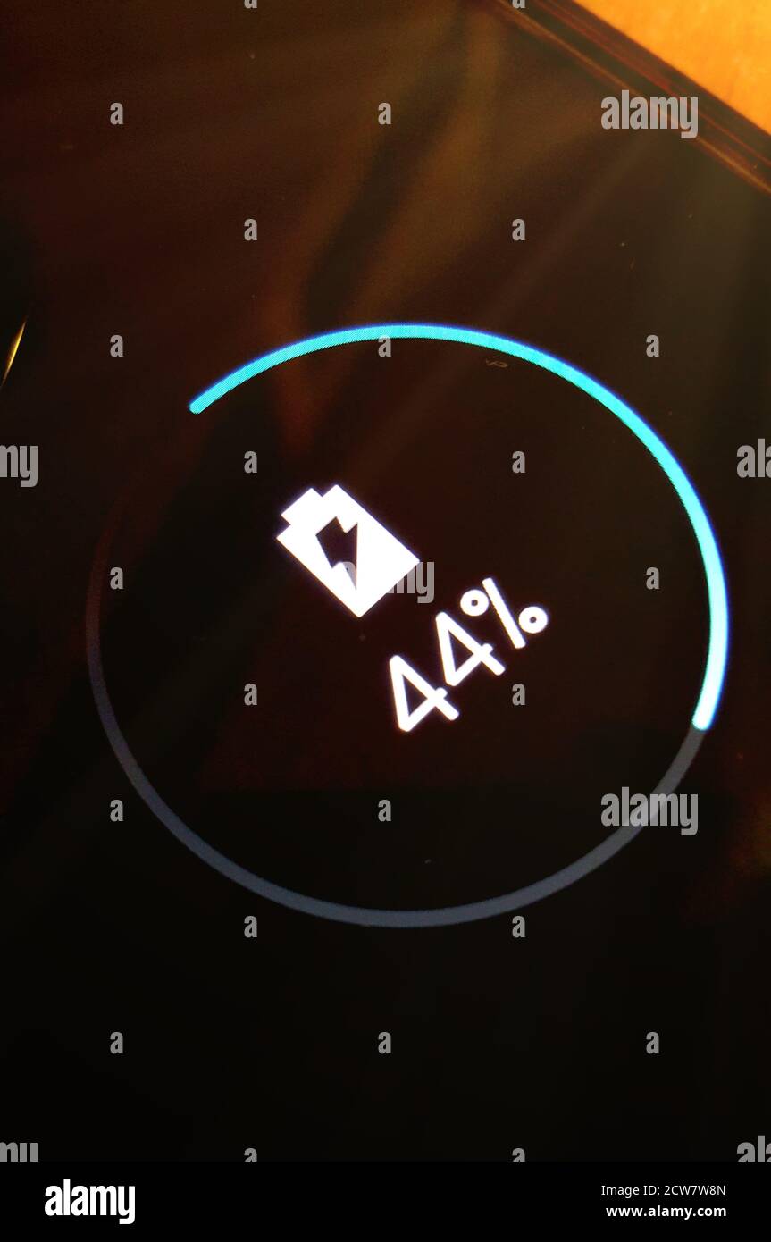 indicateur de niveau de charge de la batterie sur l'écran du smartphone Banque D'Images