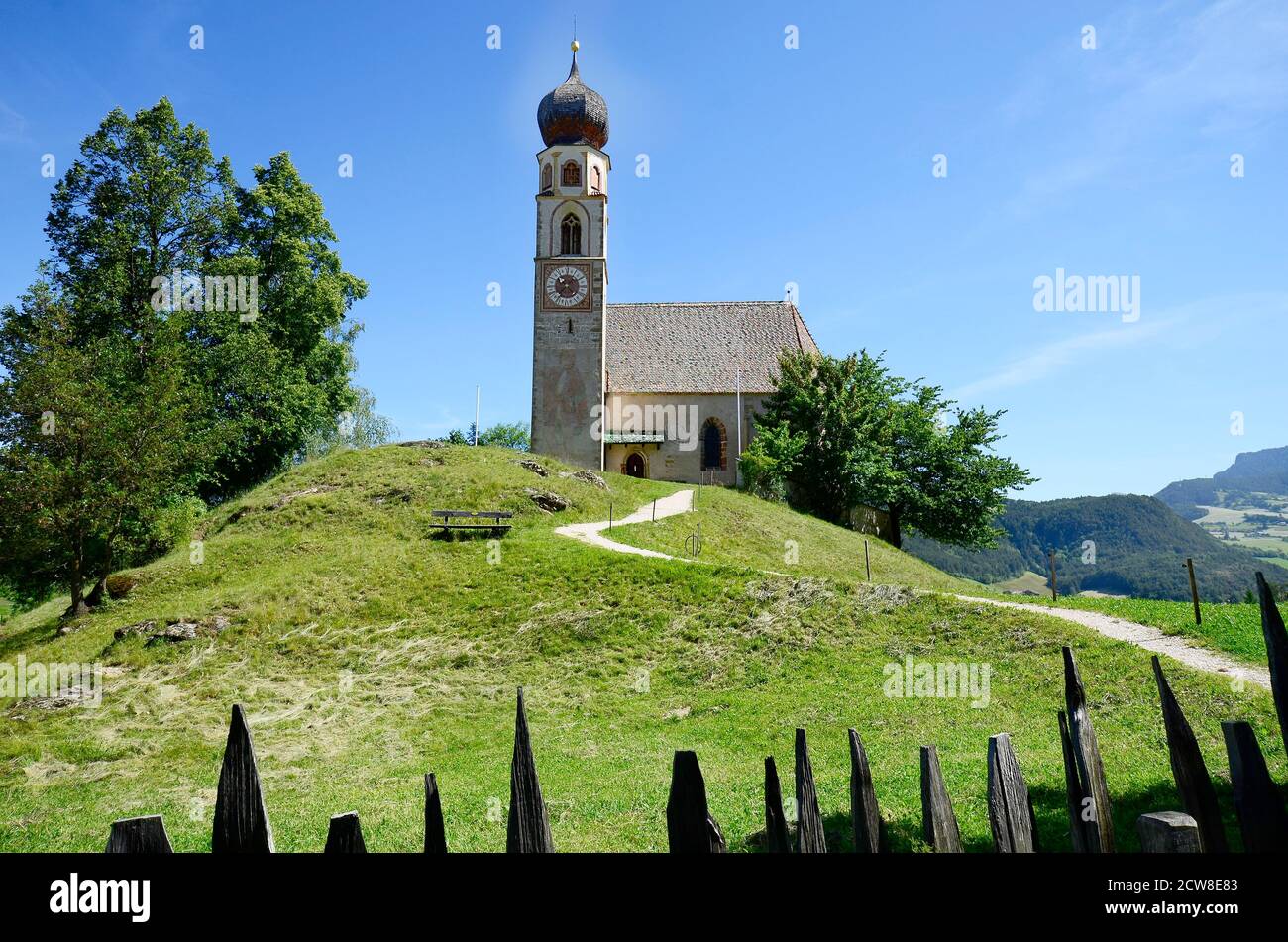 Italie, Tyrol du Sud, église médiévale de Saint-Constantin, mentionnée pour la première fois au XIIIe siècle Banque D'Images