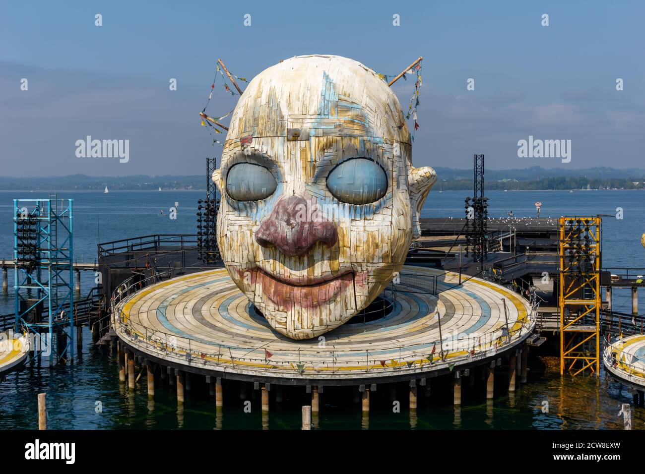 Bregenz/ Autriche - 19 septembre 2020 : vue sur le théâtre en plein air de Bregenz avec la scène de l'opéra Rigoletto du Verdi Banque D'Images