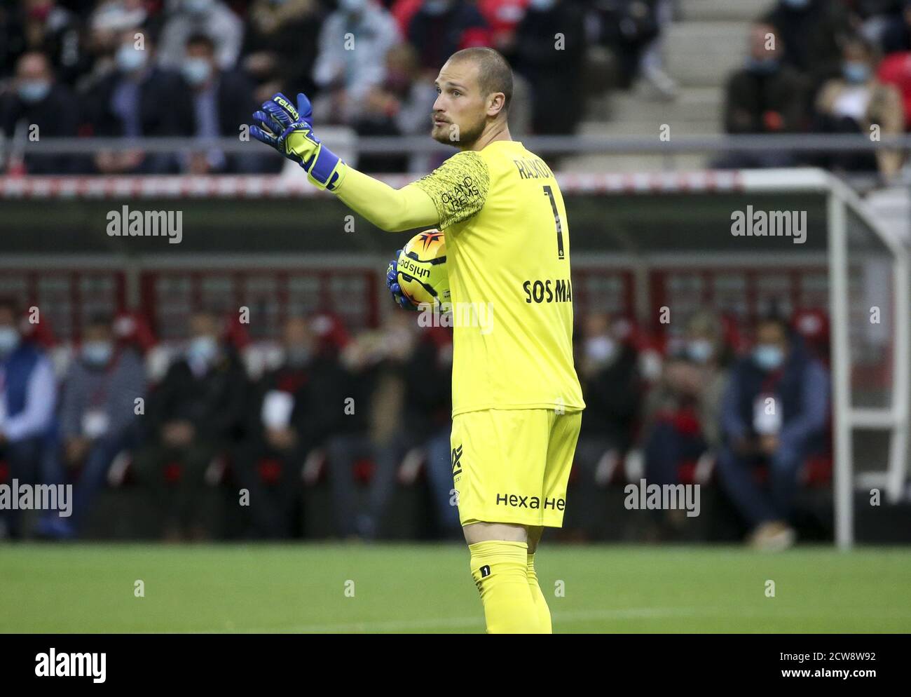 Gardien de but de Reims Predrag Rajkovic pendant le championnat de France Ligue 1 match de football entre le Stade de Reims et Paris Saint-Germain Septembre Banque D'Images