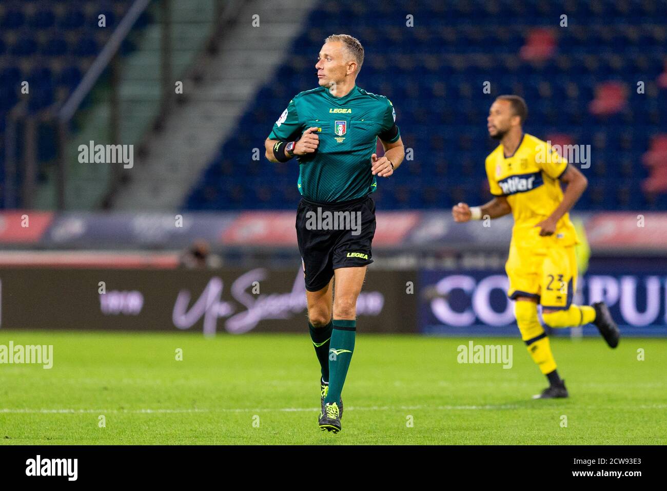 Bologne, Italie. 28 septembre 2020. Bologna, Italie, Stade Dall'Ara, 28 septembre 2020, Referee Valeri (Rome) pendant Bologna vs Parme - football italien série A match - Credit: LM/Francesco Scaccianoce Credit: Francesco Scaccianoce/LPS/ZUMA Wire/Alay Live News Banque D'Images