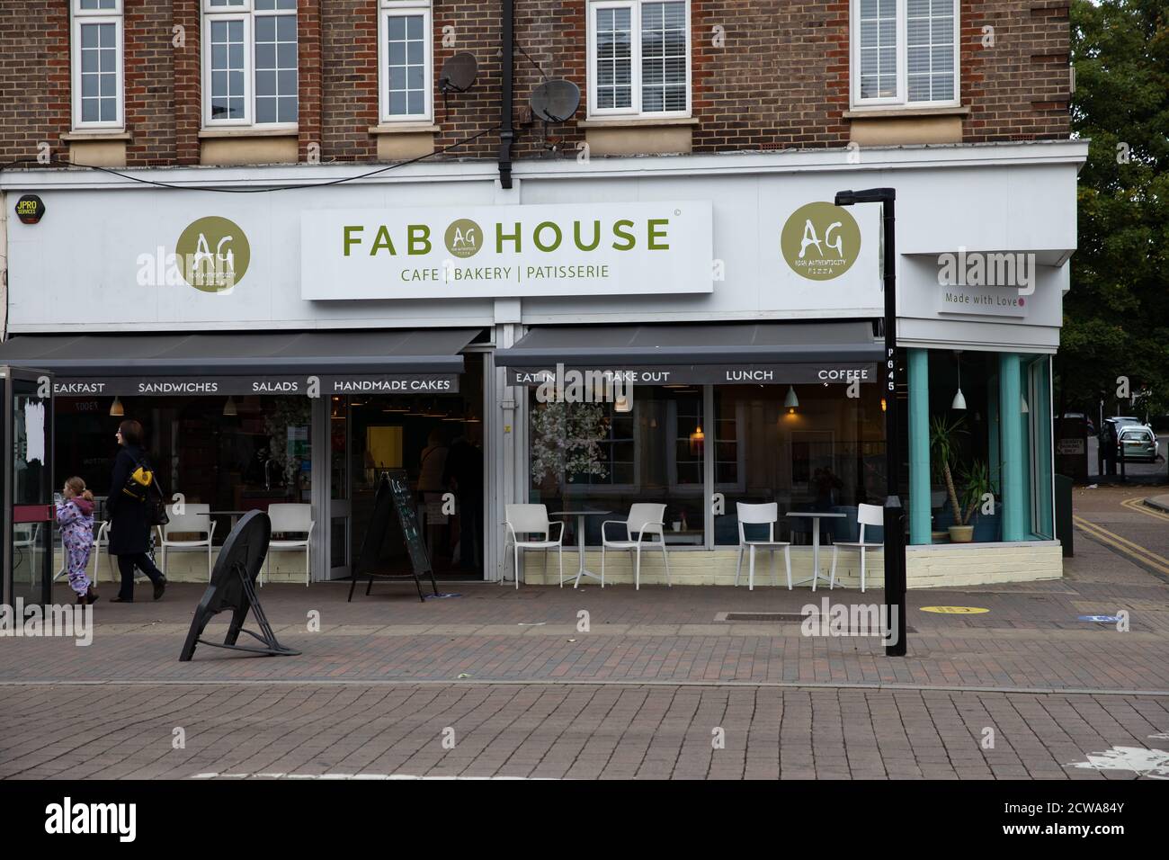 Fab House Cafe, Bar, pâtisserie à Orpington High Street, Kent Banque D'Images