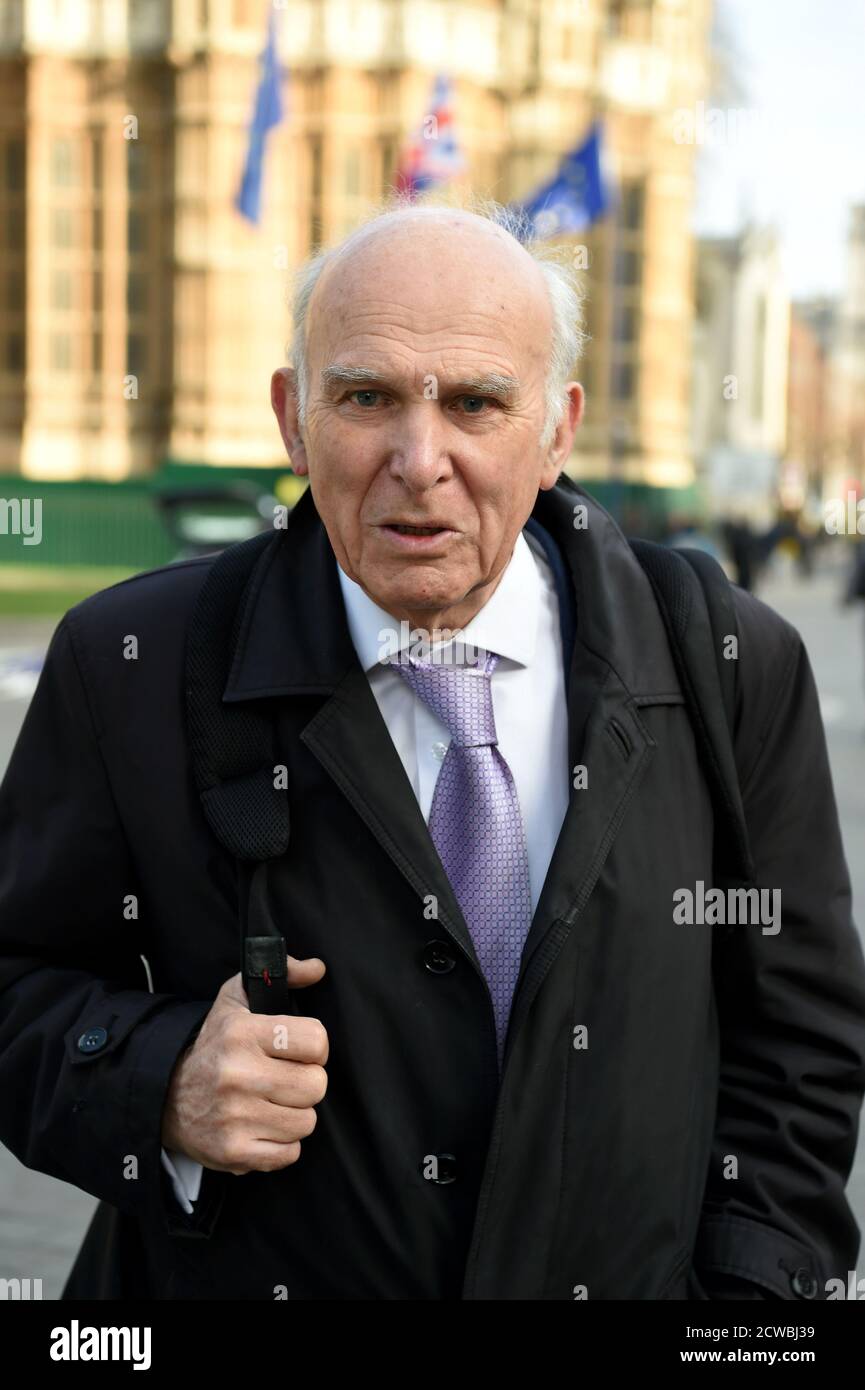 Photographie de Vince Cable. Sir John Vincent Cable (1943-) un politicien britannique qui a été chef des libéraux-démocrates de 2017 à 2019. Il a été député de Twickenham de 1997 à 2015 et de 2017 à 2019. Il a également été secrétaire d'État aux affaires, à l'innovation et aux compétences au sein du Cabinet de 2010 à 2015 Banque D'Images