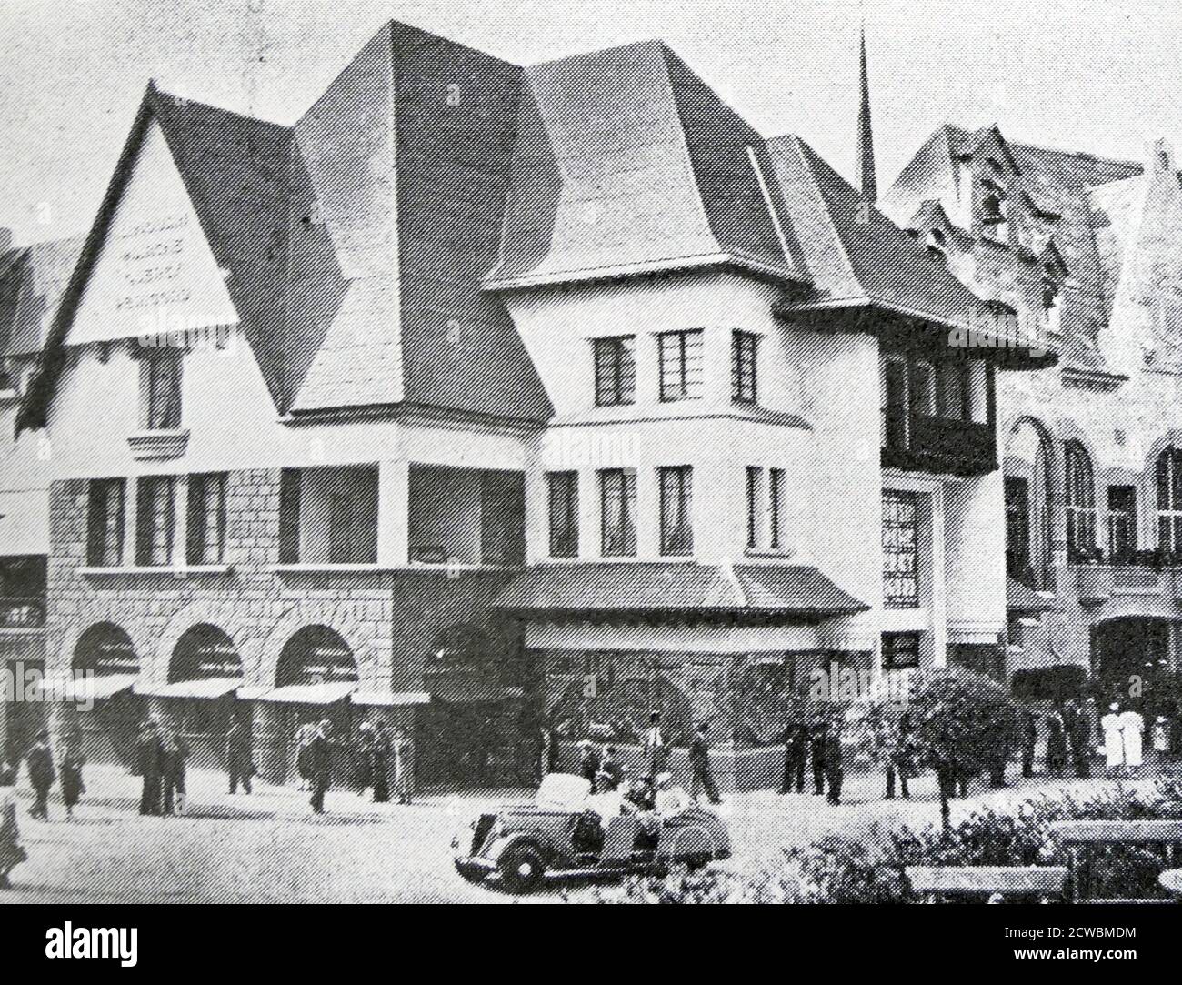 Photographies en noir et blanc de l'exposition universelle à Paris en 1937; vue de l'exposition prise du Palais de Chaillot. Banque D'Images