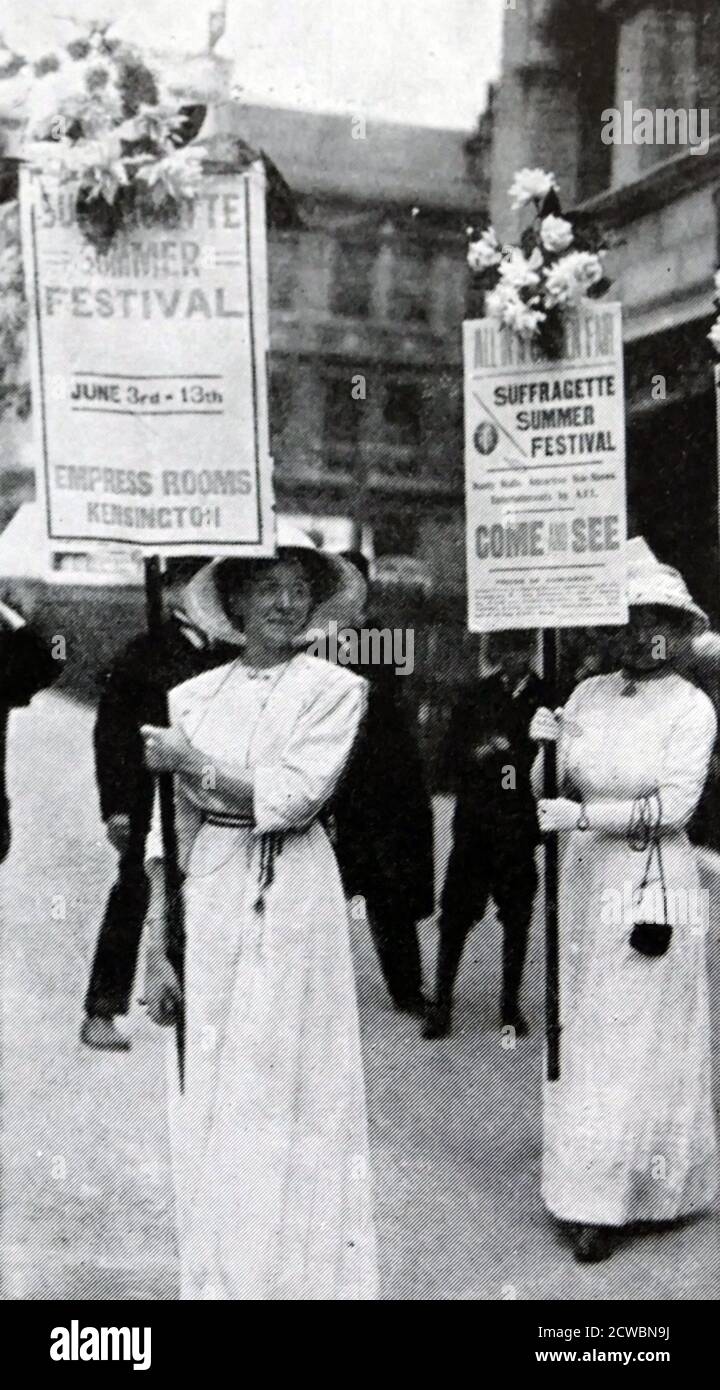 Photographie de suffragettes, une organisation militante de femmes au début du XXe siècle qui, sous la bannière «votes pour les femmes», a lutté pour le droit de vote aux élections publiques, connu sous le nom de suffrage des femmes. Banque D'Images Photographie de suffragettes, une organisation militante de femmes au début du XXe siècle qui, sous la bannière «votes pour les femmes», a lutté pour le droit de vote aux élections publiques, connu sous le nom de suffrage des femmes. Banque D'Images