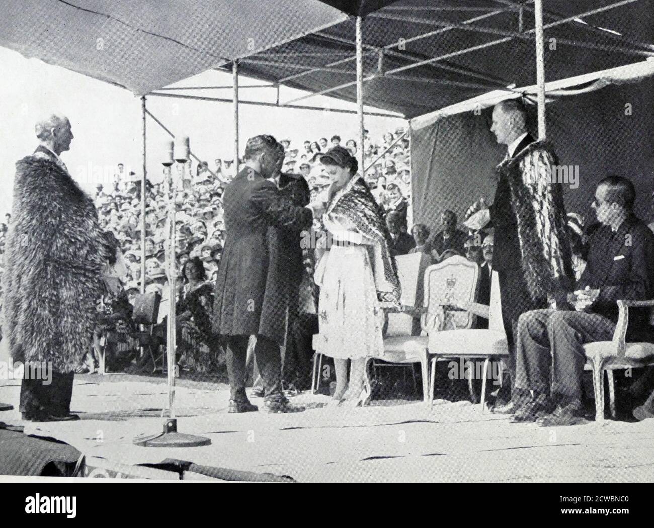 Le duc d'Édimbourg et la reine Elizabeth II arrivent Nouvelle-Zélande en 1954 Banque D'Images