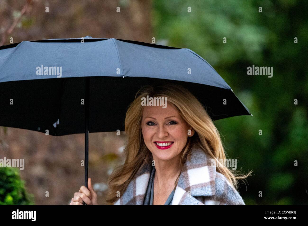 Londres 29 septembre 2020 Esther McVey, député de Tatton et fondateur des Blue Collar Conservateurs, visite 11 Downing Street London Credit: Ian Davidson/Alay Live News Banque D'Images