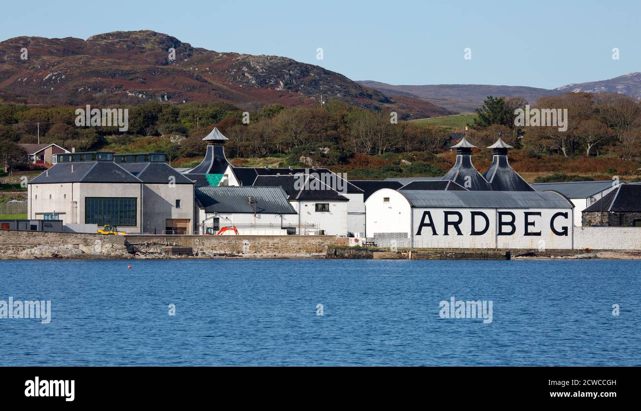 Distillerie de whisky Ardbeg, Islay, Écosse Banque D'Images