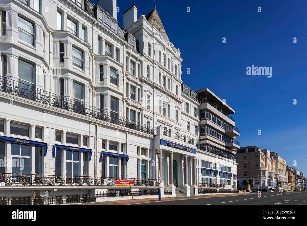 England, East Sussex, Eastbourne, Seafront Hotels Banque D'Images