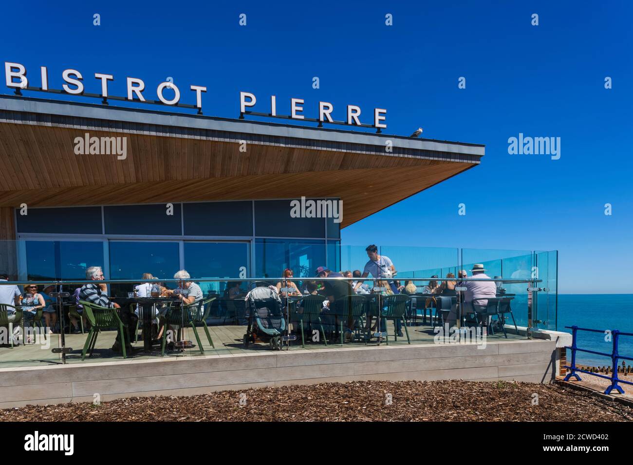 Angleterre, East Sussex, Eastbourne, Bistrot Pierre Waterfront Bar and Restaurant Banque D'Images