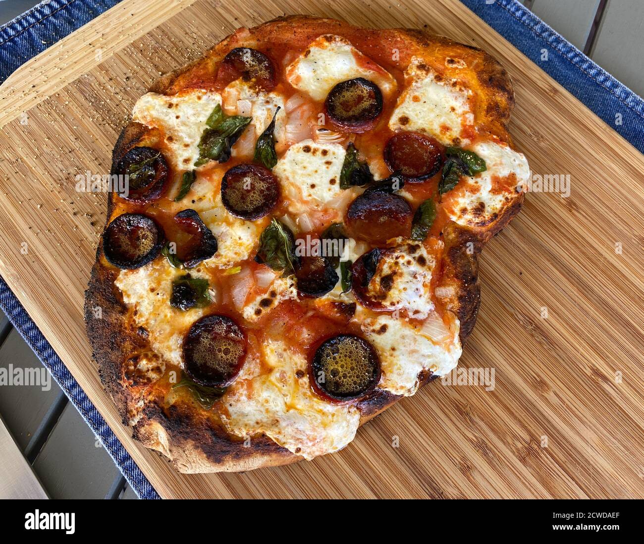 Pizza en bois à découper