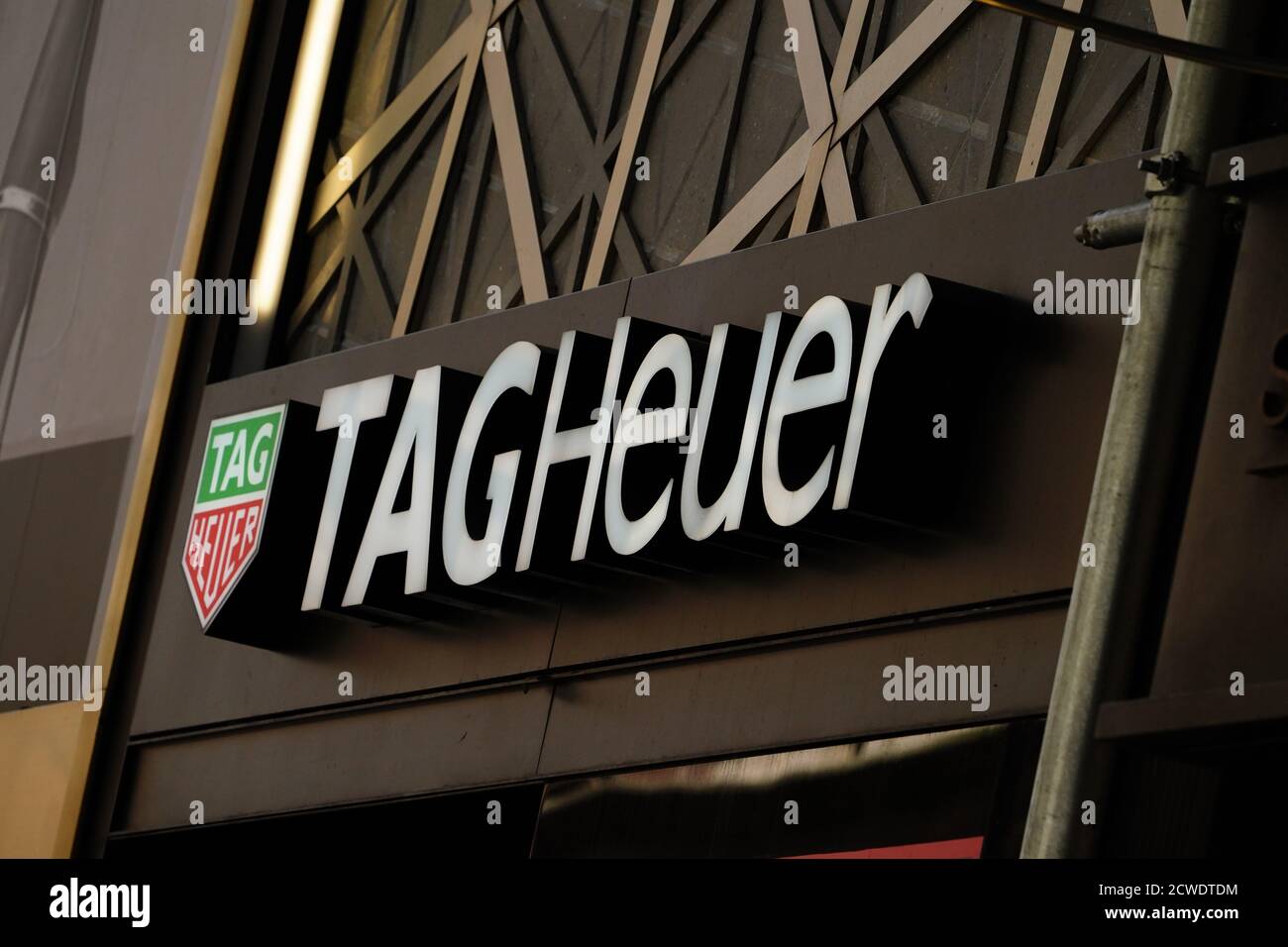 New York, États-Unis. 21 mai 2020. Tag Heuer logo vu un à l'une de leurs branches. Crédit : John Nacion/SOPA Images/ZUMA Wire/Alay Live News Banque D'Images