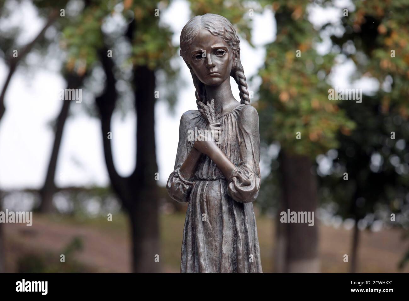 Non exclusif: KIEV, UKRAINE - 29 SEPTEMBRE 2020 - la statue de la mémoire amère de l'enfance a été dévoilée après restauration au Musée national o Banque D'Images