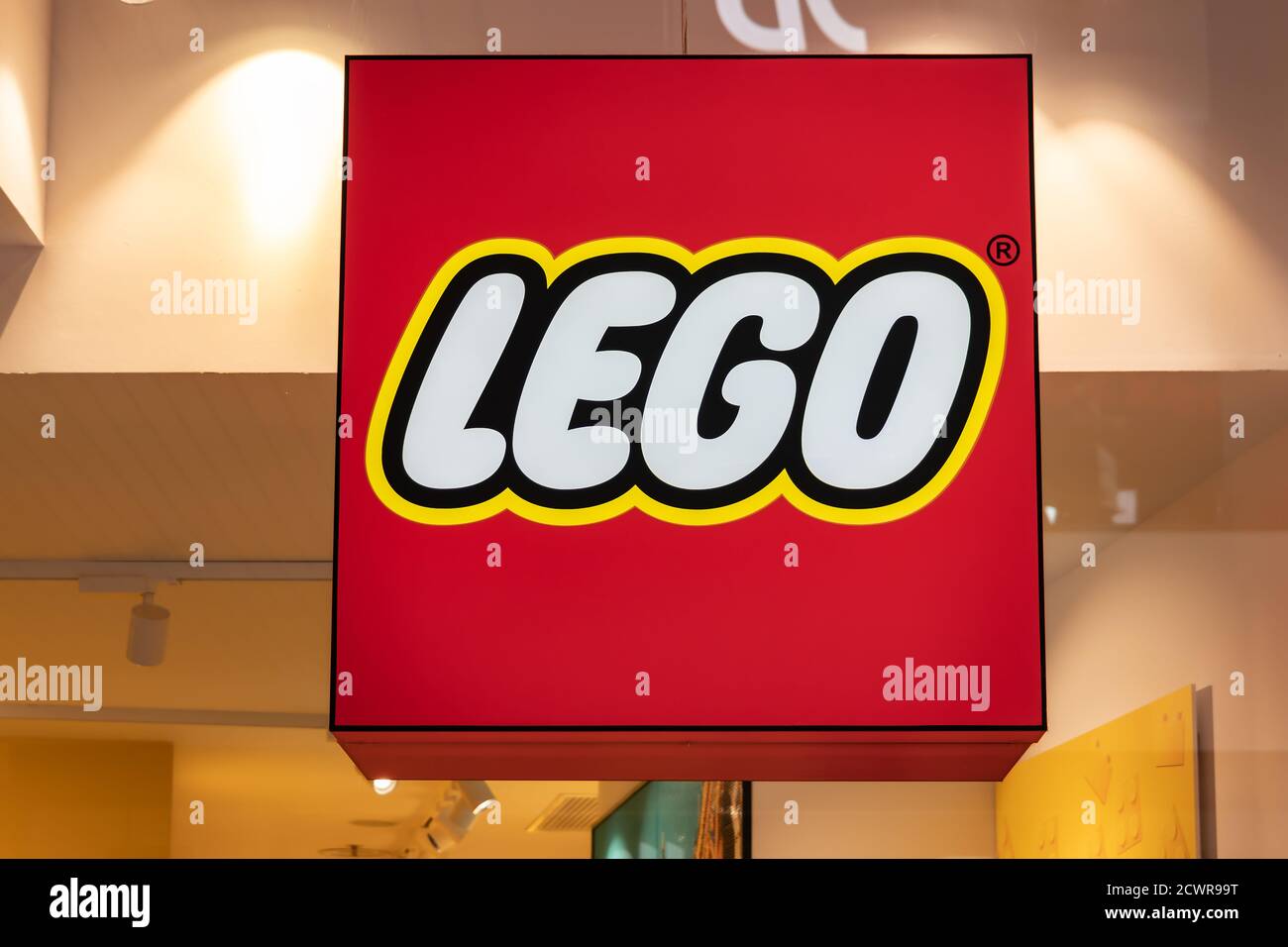 Séville, Espagne - 18 septembre 2020 : l'entrée du magasin LEGO à l'intérieur du centre commercial de Lagoh Sevilla à Séville (Centro Comercial Lagoh Sevilla), et Banque D'Images