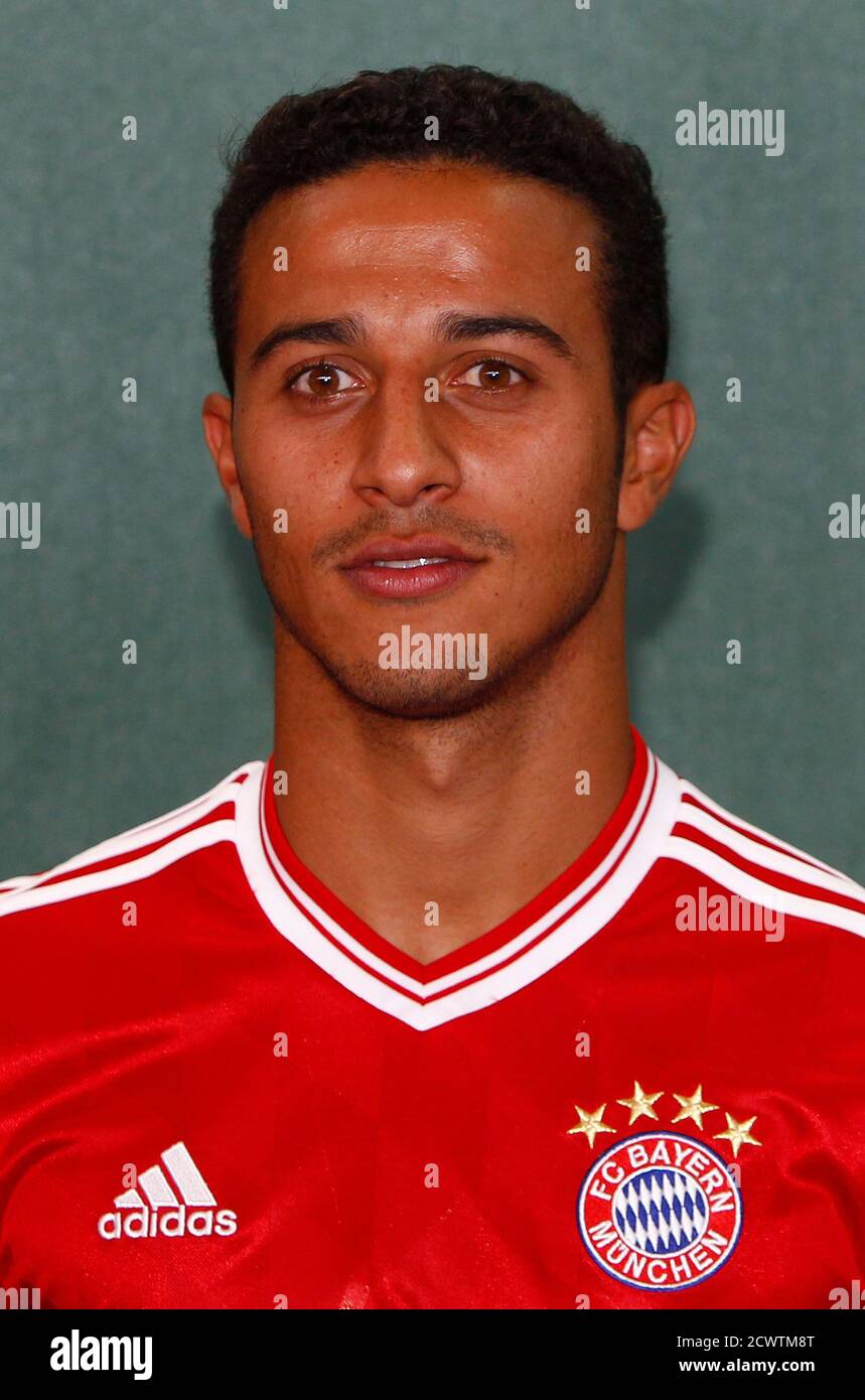 Bayern Munich's Thiago Alcantara attends a photo call in Munich July 18,  2013. REUTERS/Michaela Rehle (GERMANY - Tags: SPORT SOCCER HEADSHOT Photo  Stock - Alamy