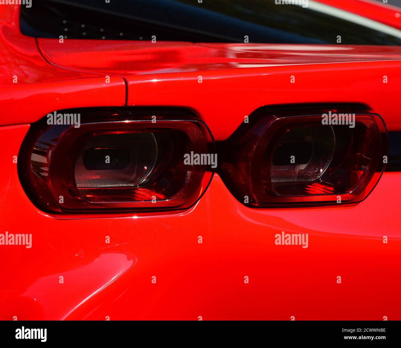 Ferrari SF90 Stradale, salon privé, Palais de Blenheim, Woodstock, Oxfordshire, Angleterre, septembre 2020. Banque D'Images