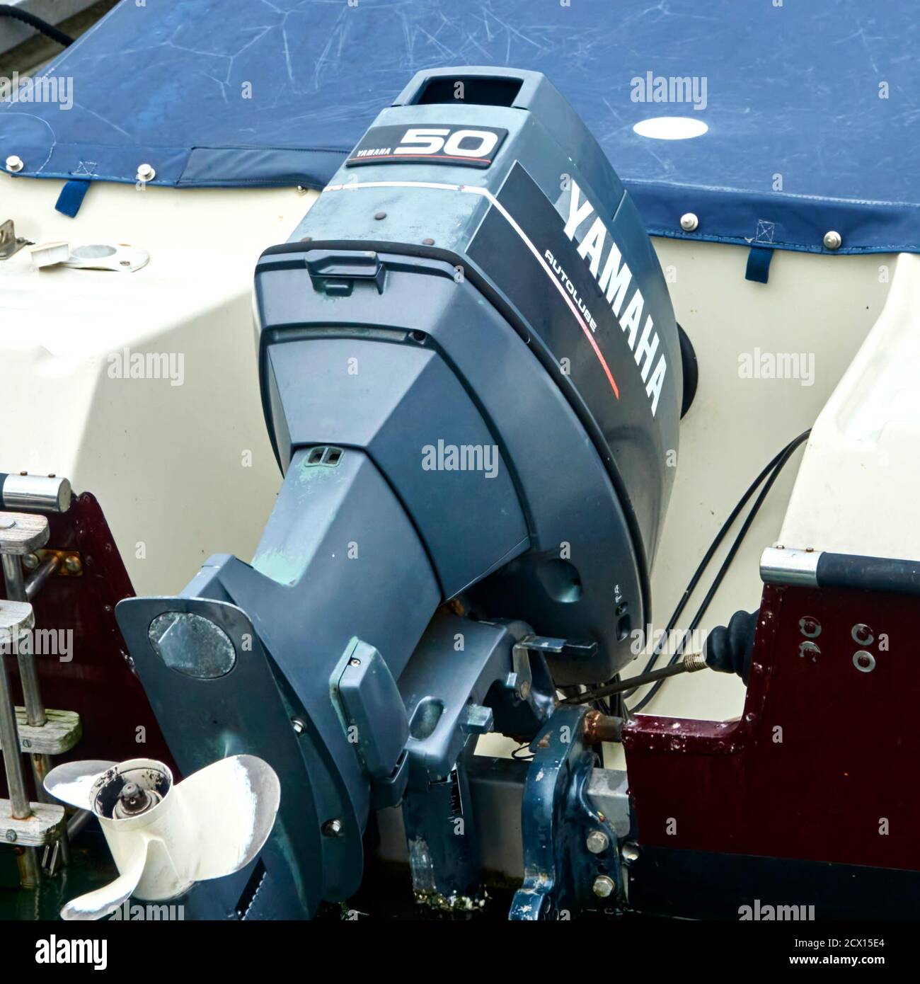 Sylt, Allemagne, septembre 3., 2020: Yamaha moteur hors-bord sur un bateau dans le port de List, illustration éditoriale Banque D'Images