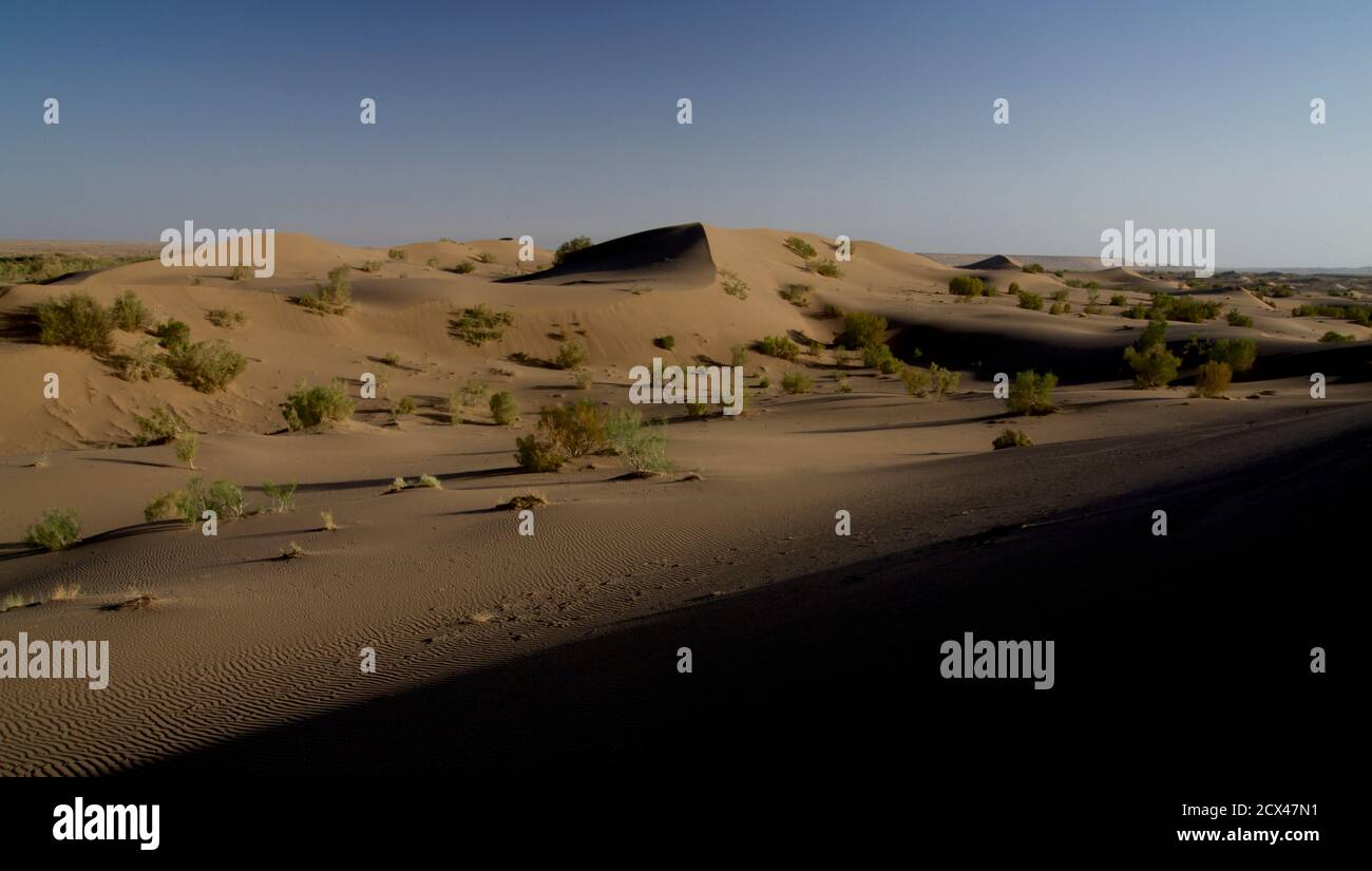 Les dunes de sable du MESR, près de Khur, dans le centre de l'Iran. Le désert de Kavir. Dasht-e Kavir Banque D'Images
