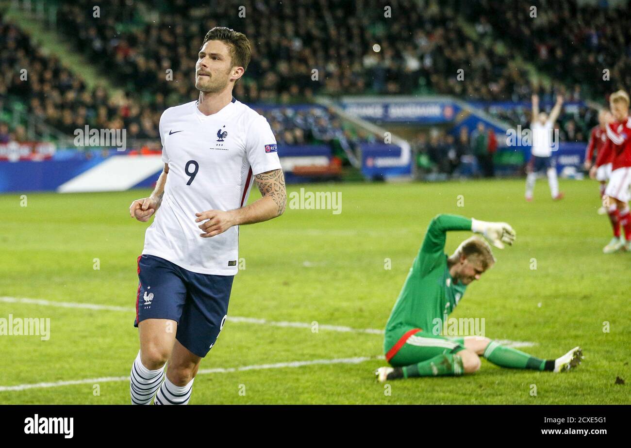 Olivier Guichard In Banque D Image Et Photos Alamy