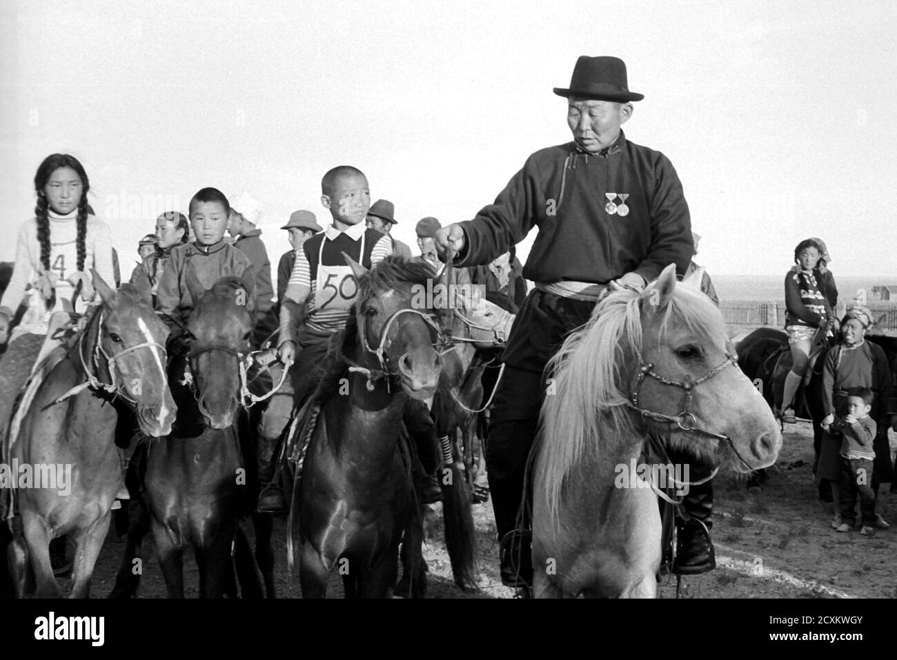 Eulogie pour le cheval qui a gagné la course au festival de Naadam, photo prise en 1977 Banque D'Images