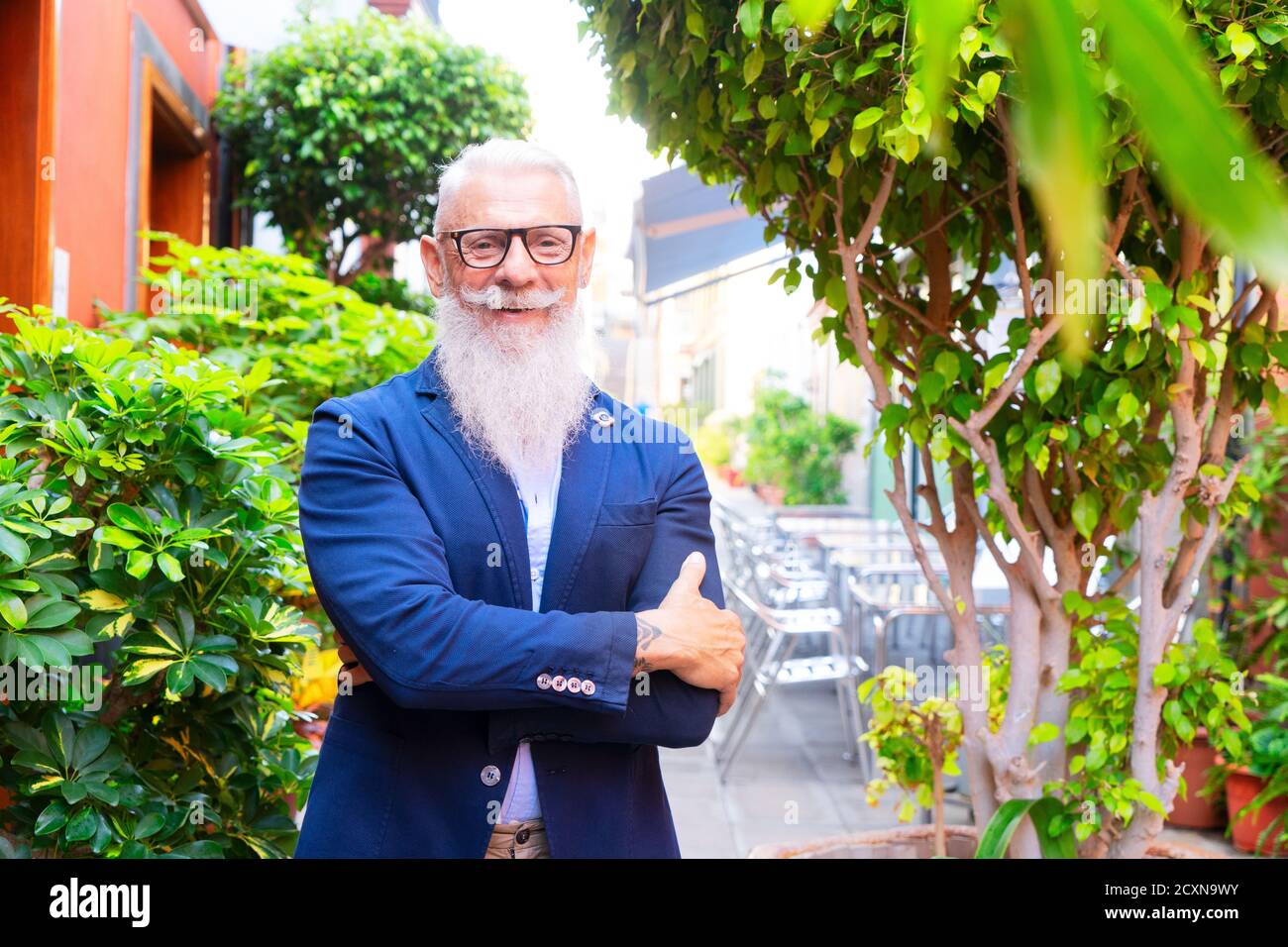 Homme senior dans le masque Banque D'Images