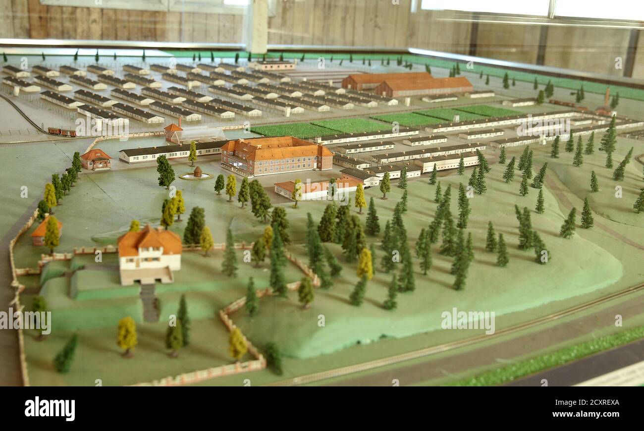 Sztutowo, Pologne. 1er octobre 2020. Une vue de l'ancien camp de la mort nazi allemand Stutthof: Exposition de musée, maquette de camp. Le Musée Stustthof à Sztutowo. Konzentrationslager Stutthof - ancien camp allemand de concentration nazi établi dans les zones annexées de la ville libre de Gdansk, à 36 km de Gdansk. Il a fonctionné pendant la Seconde Guerre mondiale, du 2 septembre 1939 au 9 mai 1945. Credit: Damian Klamka/ZUMA Wire/Alay Live News Banque D'Images