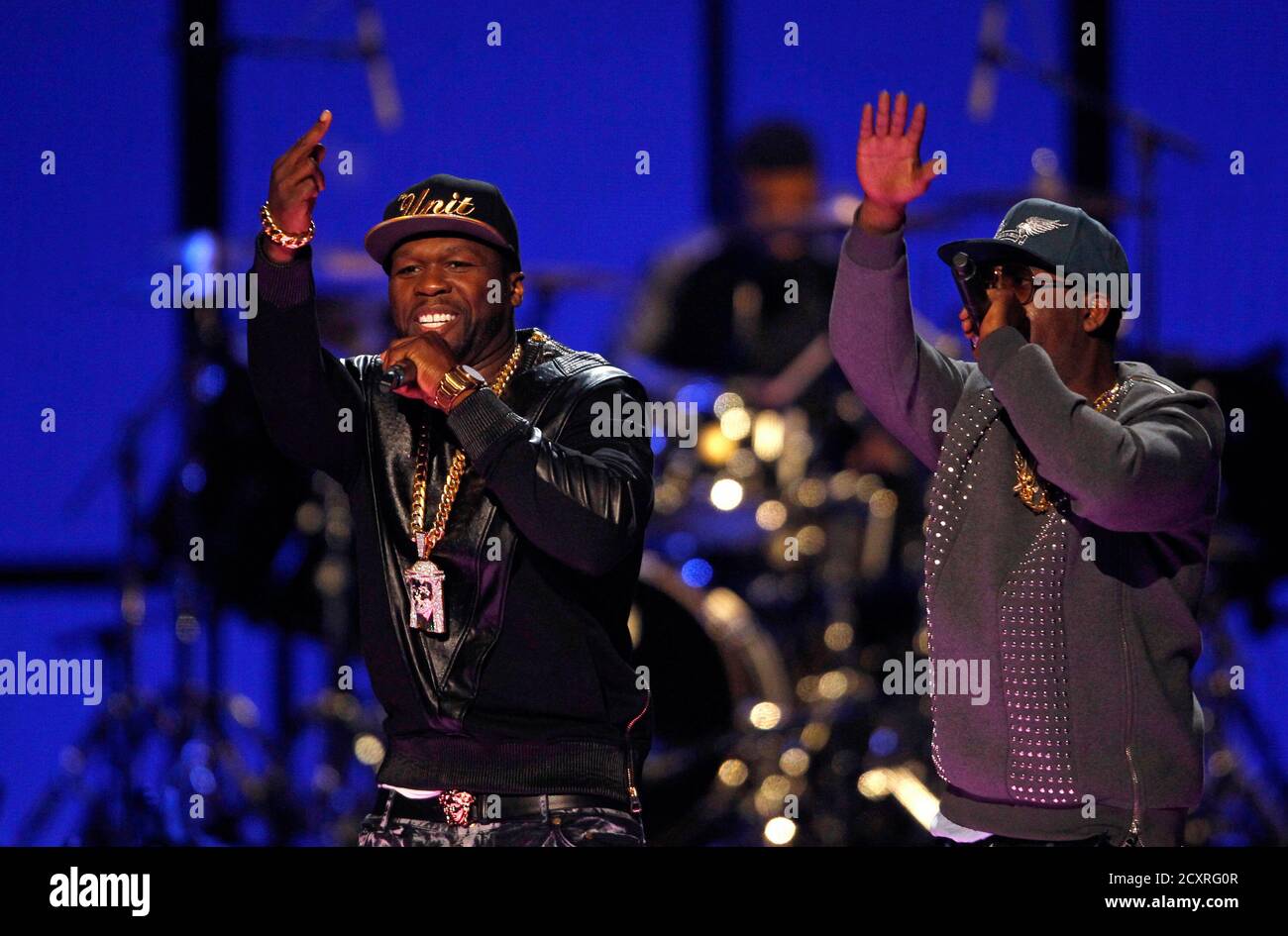 Rapper 50 cent (L) se produit lors du festival de musique iHeartRadio 2014 à Las Vegas, Nevada, le 20 septembre 2014. REUTERS/Steve Marcus (ETATS-UNIS - Tags: ENTERTAINMENT) Banque D'Images
