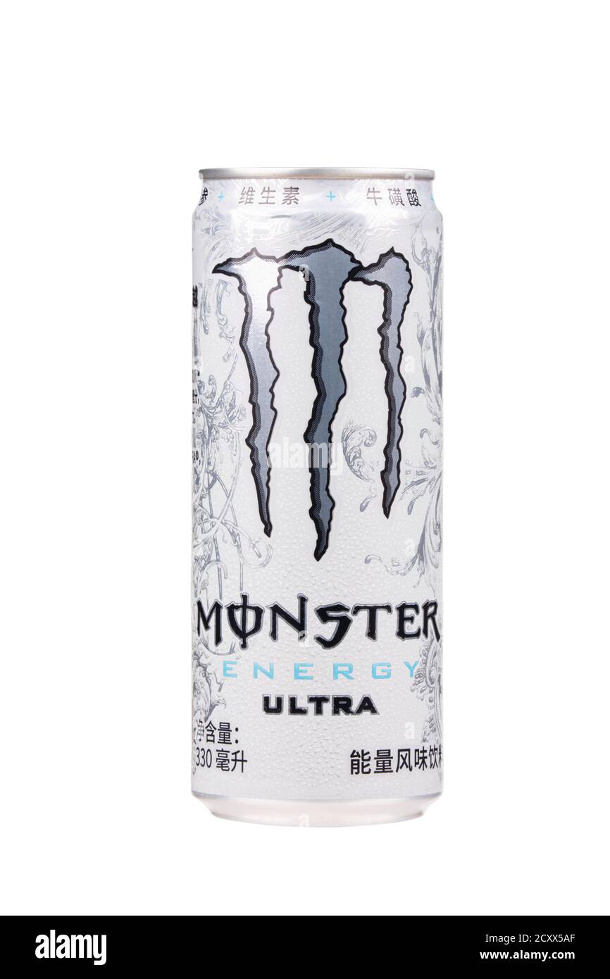 Guilin Chine 24 mai 2020 UNE CAN de Monster Energy Ultra drink importé en  Chine des États-Unis isolés sur fond blanc Photo Stock - Alamy