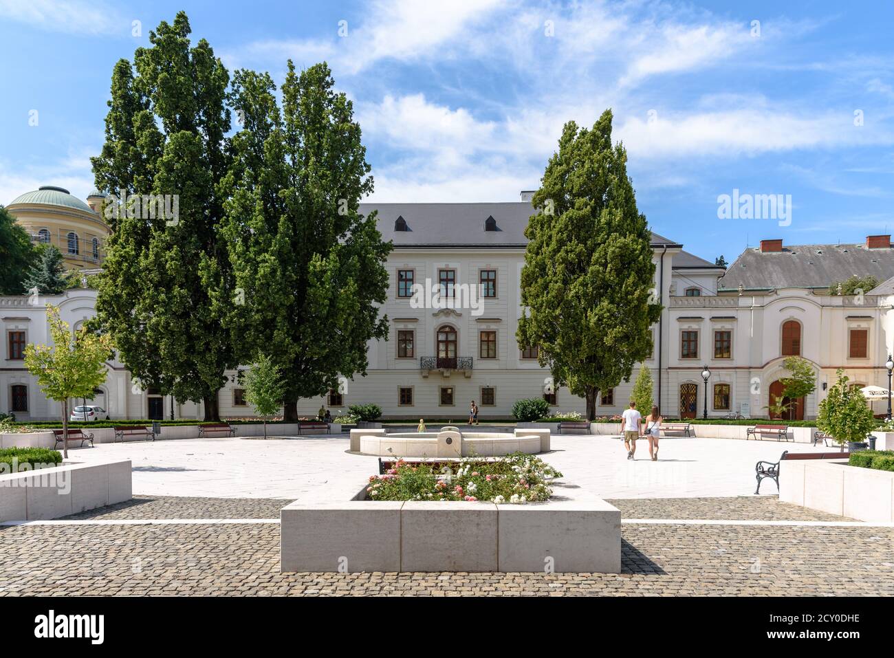 La cour du palais baroque de l'Archevêque à Eger, Hongrie Banque D'Images