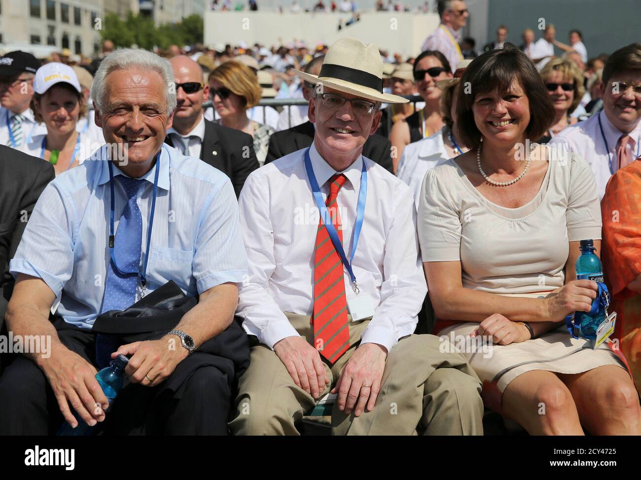 German Transport Minister Peter Ramsauer (L/CSU), German Defence Minister  Thomas de Maiziere (CDU) and German Agriculture Minister Ilse Aigner (CSU)  wait for U.S. President Barack Obama's speech in front of Brandenburg Gate