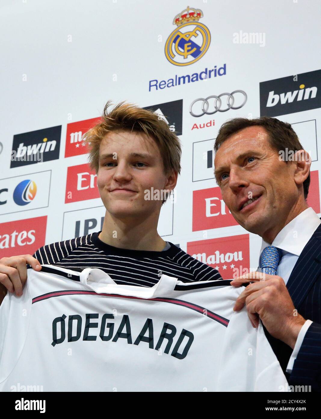 emilio butragueño jersey