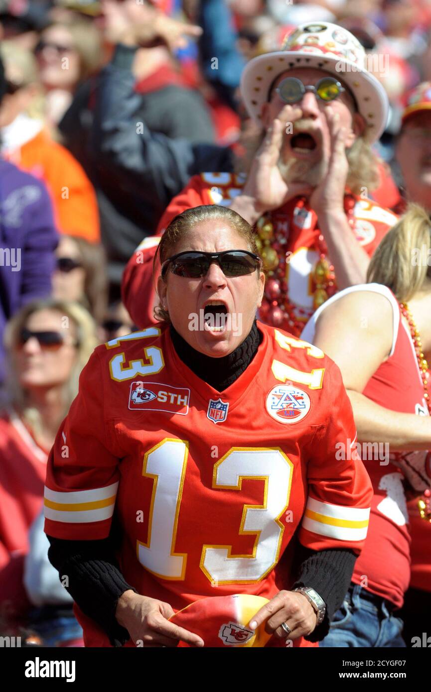 Kansas City Chiefs fans boo their own team during the second half of the  Baltimore Ravens' win in their AFC NFL football game in Kansas City,  Missouri October 7, 2012. REUTERS/Dave Kaup (