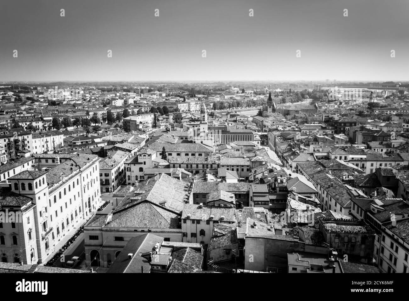 Vue sur la ville de Vérone depuis une tour de l'horloge, Vérone, Italie, Europe Banque D'Images