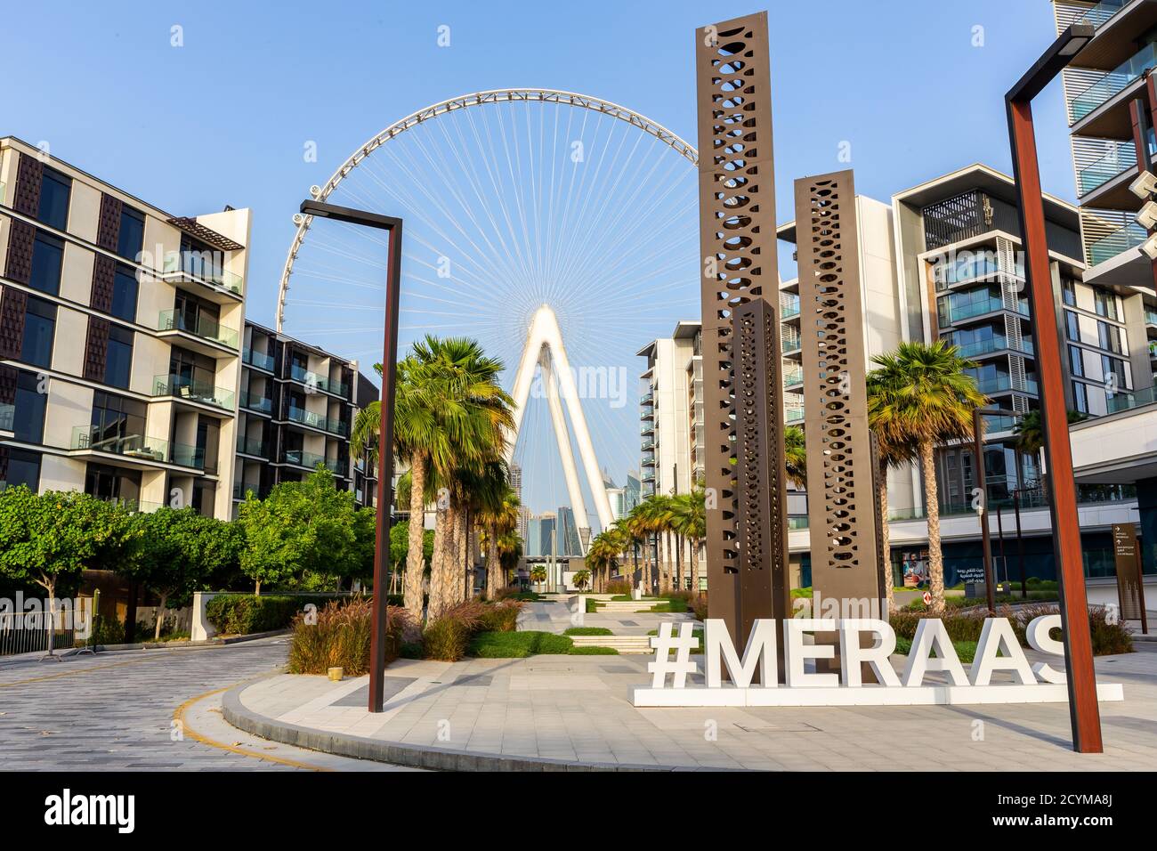 Dubaï, Émirats arabes Unis. 06/09/20. Bluewaters par Meraas, nouvelle île artificielle à Dubaï, avec Dubai Eye Ferris Wheel (Ain Dubai) ayant les premières cabines installées, lan Banque D'Images